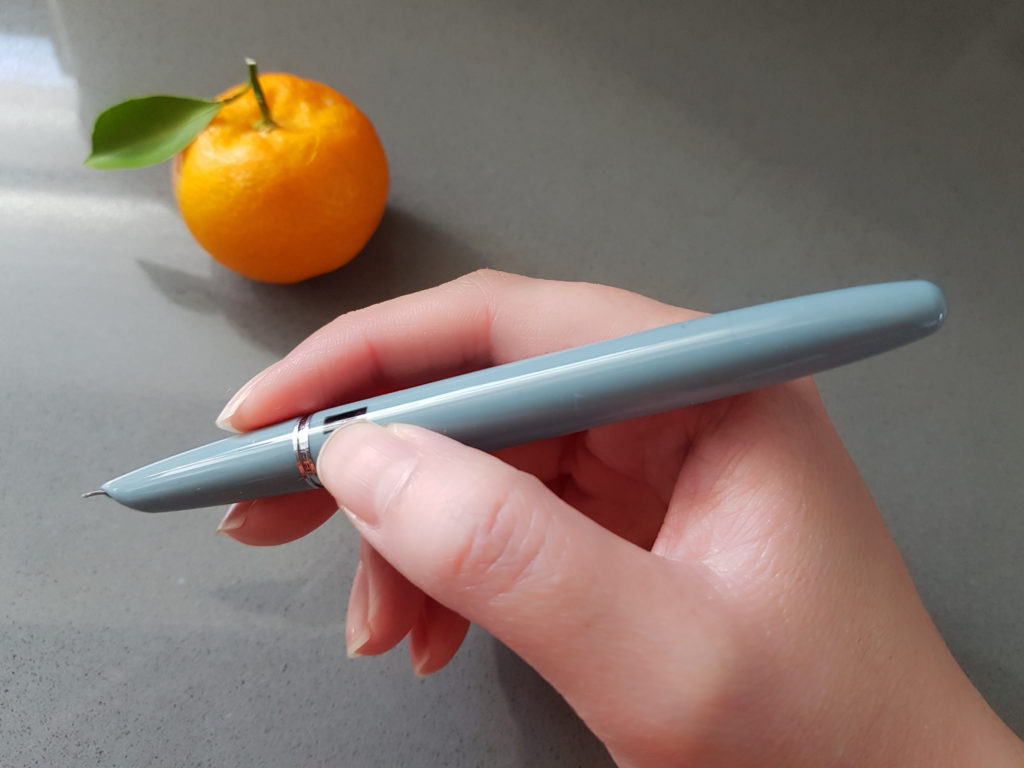 Pen n chopsticks-Standard Grip - user19 - matching pen grip - upper side view