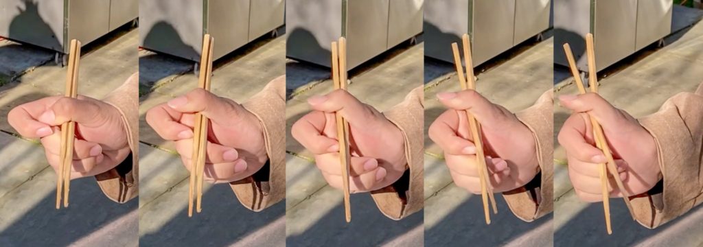 Marcosticks - User45 - Lateral Thumb Wrestler - Extending chopsticks apart - IMG_5018 - chopstick grip