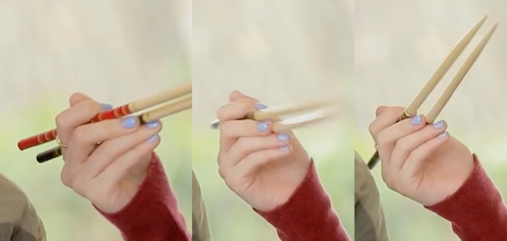 Marcosticks - Dahyun - Idling Thumb turns into Turncoat for pinching food - cooking chopsticks - TWICE YesNoEp3 - Trim 02-14 c 04-05 a b - chopstick grip