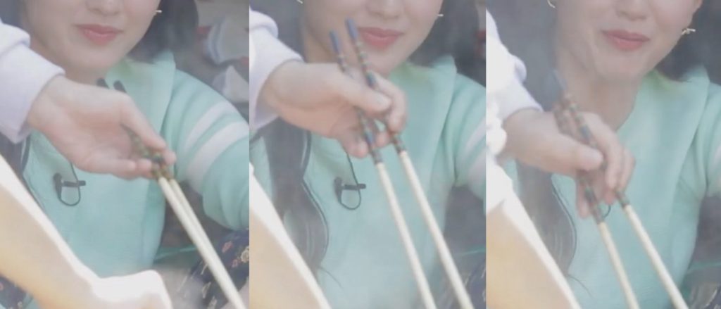 Marcosticks - Jeongyeon - Idling Thumb - Lefthanded - Sequence - extension from closed to open posture - TWICE TdoongEp3-sect2 00-47 Jeongyeon a c e - chopstick grip